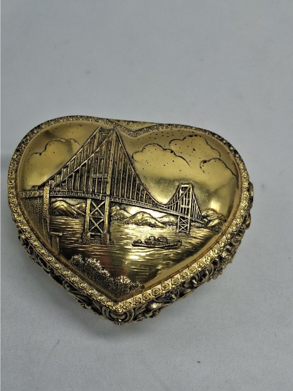 San Francisco Music Box Heart-Shaped Trinket Music Box -Brass Golden Gate Bridge